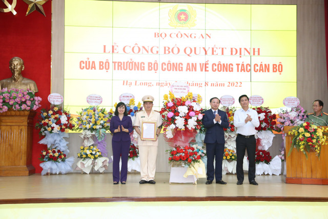 Đại tá Đinh Văn Nơi nói gì khi làm Giám đốc Công an Quảng Ninh? - Hình 5 Dai ta Dinh Van Noi noi gi khi lam Giam doc Cong an Quang Ninh?-Hinh-5