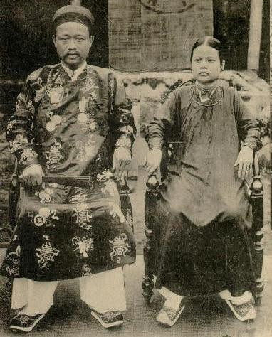 Loạt ảnh hiếm về triều Nguyễn 100 năm trước - Hình 3 Loat anh hiem ve trieu Nguyen 100 nam truoc-Hinh-3