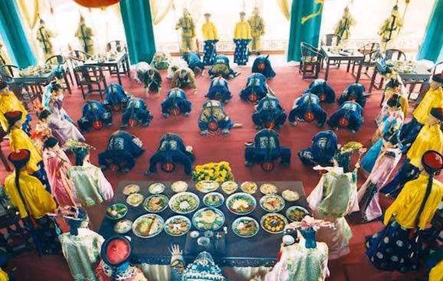 Su that bat ngo khi nguoi xua dung kim bac thu doc do an cho hoang de-Hinh-8