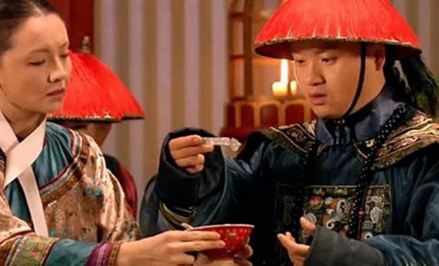 Sự thật bất ngờ khi người xưa dùng kim bạc thử độc đồ ăn cho hoàng đế - Hình 4 Su that bat ngo khi nguoi xua dung kim bac thu doc do an cho hoang de-Hinh-4