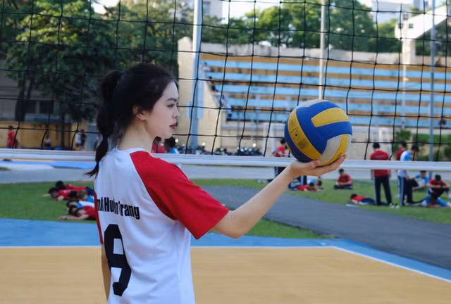 Can canh net dep diu dang cua hoa khoi bong chuyen sinh vien Viet Nam-Hinh-2