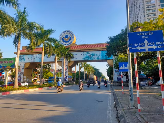 Khu do thi Thien duong Bao Son: Can canh nhung can biet thu trieu do xuong cap