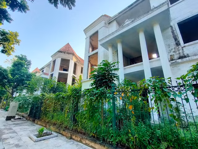 Khu do thi Thien duong Bao Son: Can canh nhung can biet thu trieu do xuong cap-Hinh-12