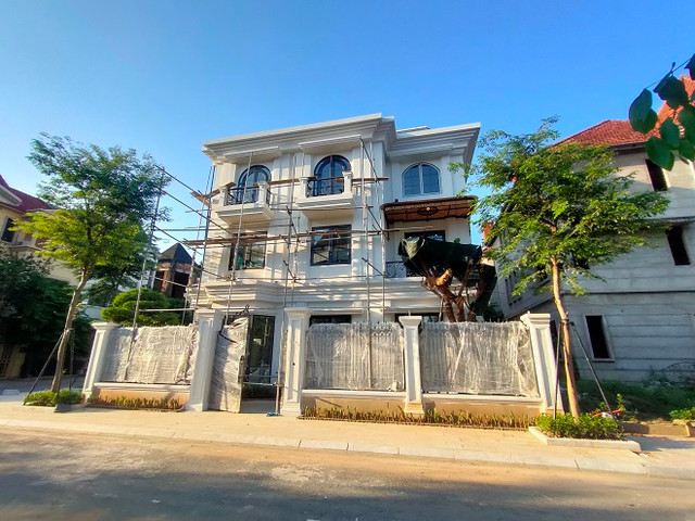 Khu đô thị Thiên đường Bảo Sơn: Cận cảnh những căn biệt thự triệu đô xuống cấp - Hình 13 Khu do thi Thien duong Bao Son: Can canh nhung can biet thu trieu do xuong cap-Hinh-13