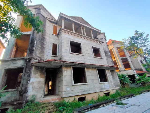 Khu do thi Thien duong Bao Son: Can canh nhung can biet thu trieu do xuong cap-Hinh-7