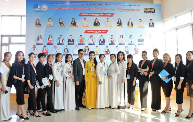 TP HCM khai mạc Hội thi tay nghề chăm sóc sắc đẹp năm 2022 - Hình 2 TP HCM khai mac Hoi thi tay nghe cham soc sac dep nam 2022-Hinh-2