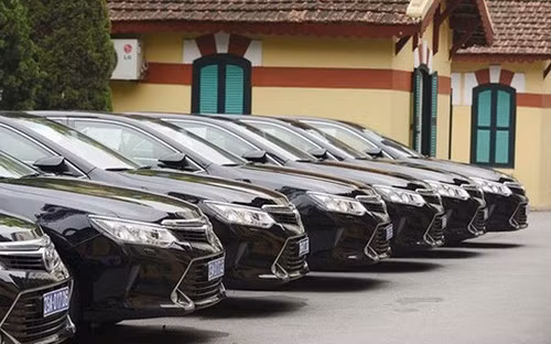 Chuc danh nao duoc su dung xe cong 1,1 ty dong?