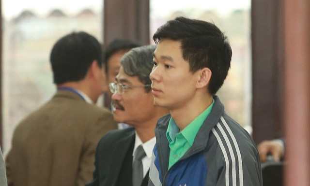 Xét xử vụ bác sĩ Lương: Sở Nội vụ "đá" Sở Y tế Hòa Bình - Hình 2 Xet xu vu bac si Luong: So Noi vu