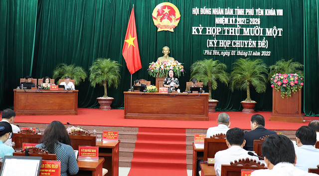 Đường quan lộ của Chủ tịch tỉnh Phú Yên Trần Hữu Thế vừa bị miễn nhiệm Duong quan lo cua Chu tich tinh Phu Yen Tran Huu The vua bi mien nhiem