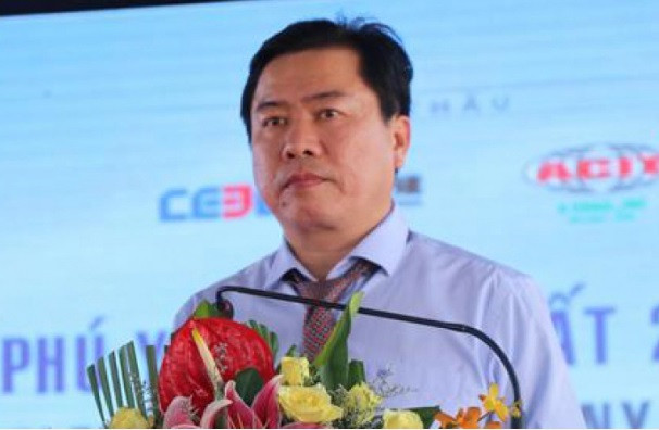Đường quan lộ của Chủ tịch tỉnh Phú Yên Trần Hữu Thế vừa bị miễn nhiệm - Hình 6 Duong quan lo cua Chu tich tinh Phu Yen Tran Huu The vua bi mien nhiem-Hinh-6