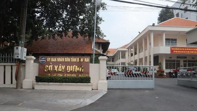 Vụ AIC, BV Đồng Nai: Những cán bộ nào bị khởi tố? Vu AIC, BV Dong Nai: Nhung can bo nao bi khoi to?