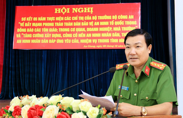 Vì sao 2 giám đốc Công an tỉnh Sóc Trăng và Long An bị kỷ luật? - Hình 2 Vi sao 2 giam doc Cong an tinh Soc Trang va Long An bi ky luat?-Hinh-2
