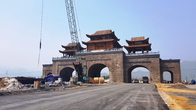 Canh ngon ngang trong ngoi chua lon nhat the gioi o Ha Nam