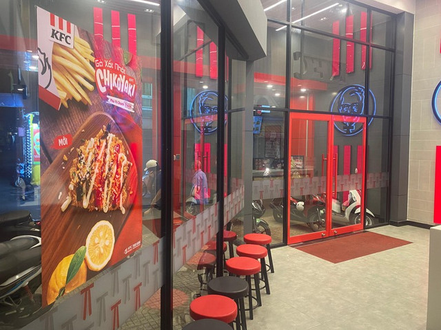 Luật sư nói về vụ KFC sử dụng pháp danh Thích Quảng Đức đặt tên quán ở TP HCM Luat su noi ve vu KFC su dung phap danh Thich Quang Duc dat ten quan o TP HCM