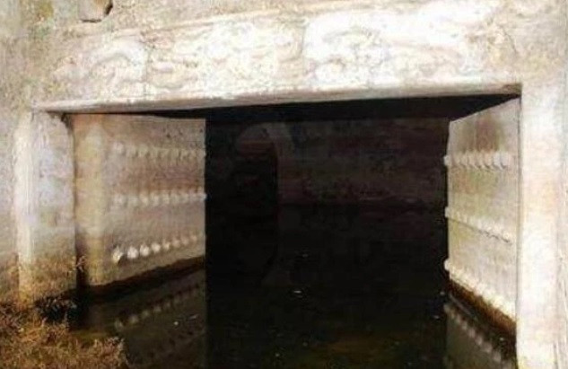 Điều chưa từng giải mã bên dưới lăng mộ hoàng đế Khang Hy - Hình 8 Dieu chua tung giai ma ben duoi lang mo hoang de Khang Hy-Hinh-8