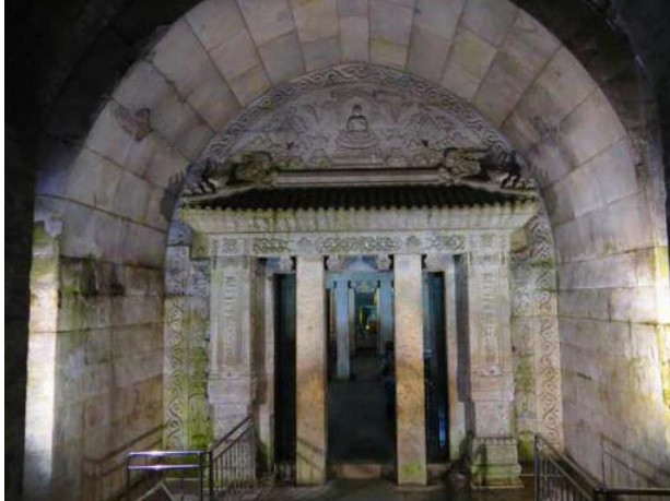 Điều chưa từng giải mã bên dưới lăng mộ hoàng đế Khang Hy - Hình 7 Dieu chua tung giai ma ben duoi lang mo hoang de Khang Hy-Hinh-7