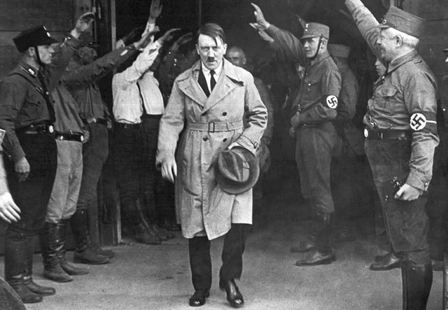 Hé lộ nỗi sợ bệnh tật của trùm phát xít Hitler qua bức thư của bác sĩ - Hình 8 He lo noi so benh tat cua trum phat xit Hitler qua buc thu cua bac si-Hinh-8