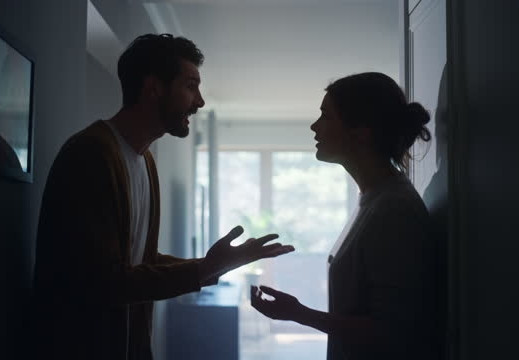 Cô giáo xinh đẹp trả thủ đáng sợ vì nạn trai trăng hoa Co giao xinh dep tra thu dang so vi nan trai trang hoa