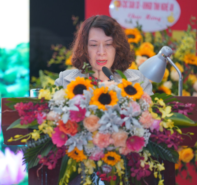 Cần phát huy được lợi thế của thời kỳ cơ cấu "dân số vàng" Can phat huy duoc loi the cua thoi ky co cau