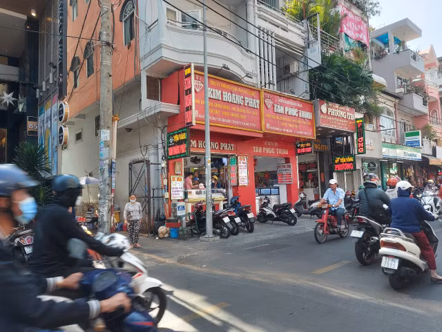 TP HCM: Troi noi gia vang ngay via Than Tai-Hinh-7