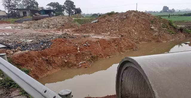 Vi sao du an nang cap Quoc lo 9 hon 440 ty bi tam dung?-Hinh-8