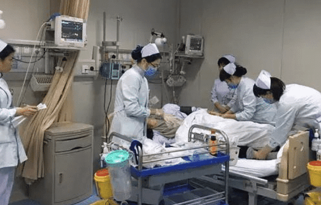 Cô gái trẻ ăn chay trường khiến nhồi máu não, liệt nửa người Co gai tre an chay truong khien nhoi mau nao, liet nua nguoi