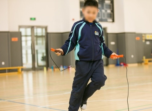 Con trai bị liệt nửa người do mẹ bắt tập thể dục kiểu này Con trai bi liet nua nguoi do me bat tap the duc kieu nay