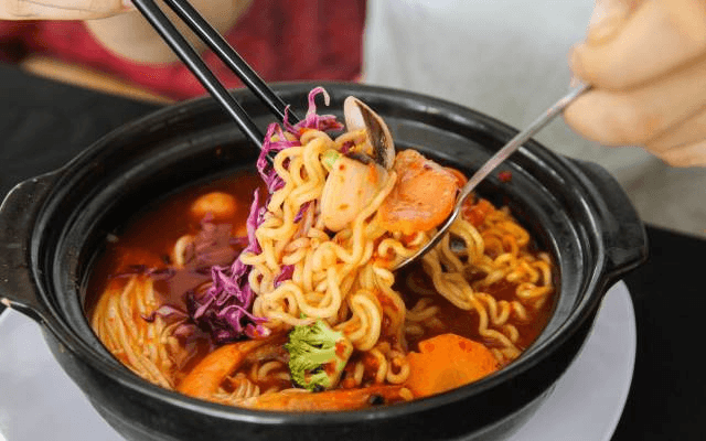 Đến Đà Nẵng vào mùa mưa phải thưởng thức những món ăn đặc biệt này Den Da Nang vao mua mua phai thuong thuc nhung mon an dac biet nay