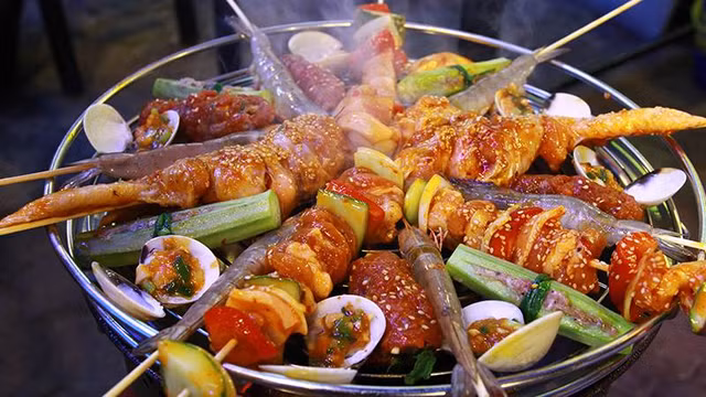 Den Da Nang vao mua mua phai thuong thuc nhung mon an dac biet nay-Hinh-3