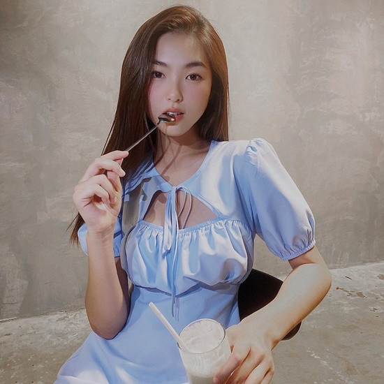 Nữ sinh 19 tuổi đóng MV của Jack ăn mặc cực gợi cảm - Hình 4 Nu sinh 19 tuoi dong MV cua Jack an mac cuc goi cam-Hinh-4