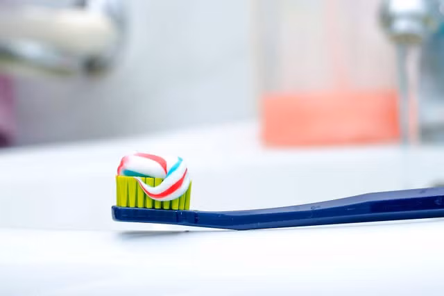 Luu y nhung cach danh rang sai lam se gay ton hai cho rang-Hinh-4