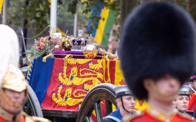 Nhung con so dac biet trong tang le Nu hoang Anh Elizabeth II-Hinh-5
