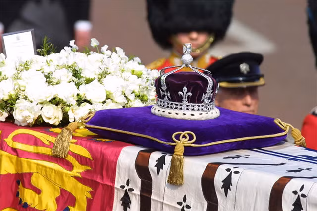 Nhung con so dac biet trong tang le Nu hoang Anh Elizabeth II-Hinh-11