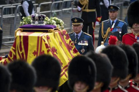 Những con số đặc biệt trong tang lễ Nữ hoàng Anh Elizabeth II - Hình 3 Nhung con so dac biet trong tang le Nu hoang Anh Elizabeth II-Hinh-3