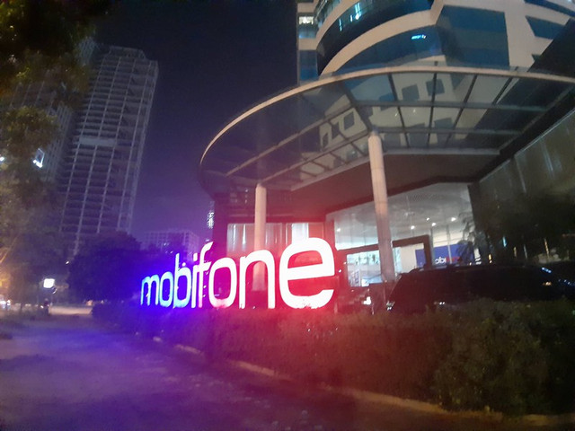 14 cán bộ của Mobifone đã bị khởi tố: Cái giá của lòng tham 14 can bo cua Mobifone da bi khoi to: Cai gia cua long tham