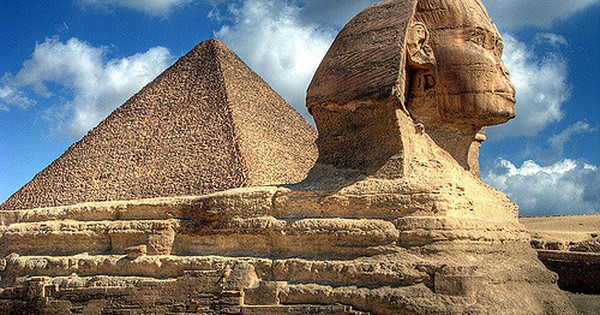 He lo bi mat kho tin ve 2 bieu tuong noi tieng the gioi-Hinh-2