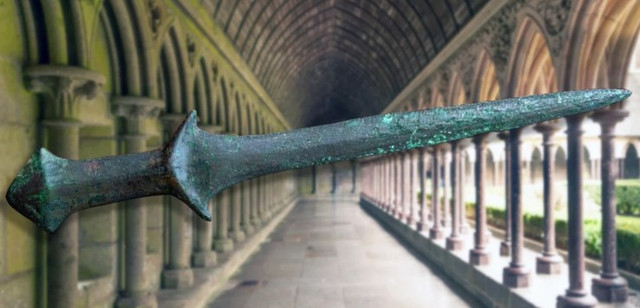 Khai quật loạt vũ khí cổ xưa có niên đại lên tới 5.000 tuổi - Hình 6 Khai quat loat vu khi co xua co nien dai len toi 5.000 tuoi-Hinh-6