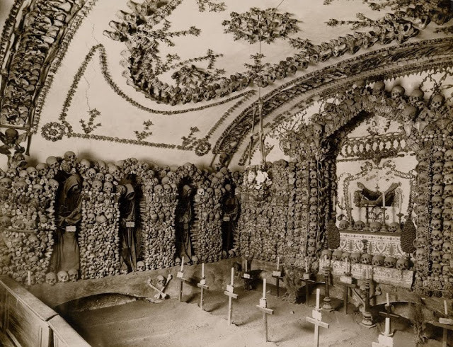 Ám ảnh nhà thờ chứa hài cốt hàng nghìn thầy tu ở Rome - Hình 5 Am anh nha tho chua hai cot hang nghin thay tu o Rome-Hinh-5