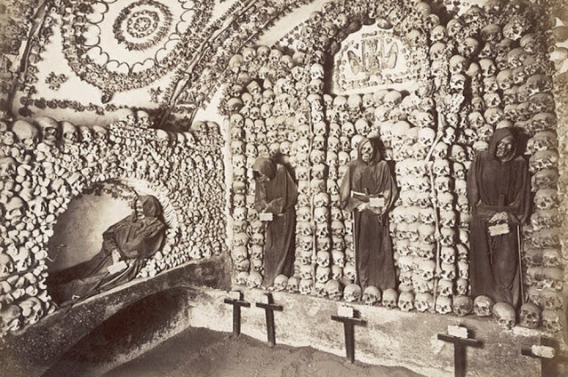 Ám ảnh nhà thờ chứa hài cốt hàng nghìn thầy tu ở Rome - Hình 2 Am anh nha tho chua hai cot hang nghin thay tu o Rome-Hinh-2