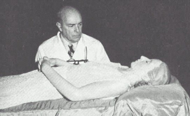 Hé lộ xác ướp đệ nhất phu nhân nguyên vẹn nổi tiếng thế giới - Hình 7 He lo xac uop de nhat phu nhan nguyen ven noi tieng the gioi-Hinh-7