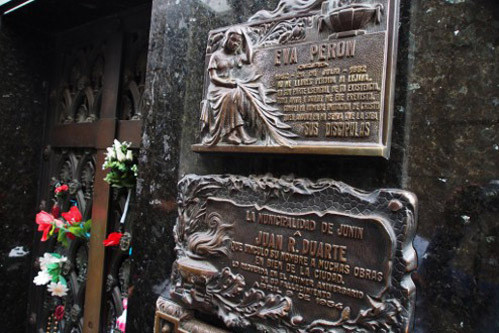 Hé lộ xác ướp đệ nhất phu nhân nguyên vẹn nổi tiếng thế giới - Hình 10 He lo xac uop de nhat phu nhan nguyen ven noi tieng the gioi-Hinh-10