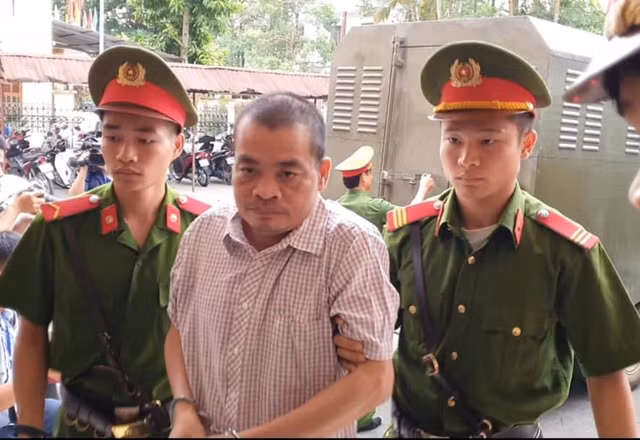 Vi sao vo va em gai ong Trieu Tai Vinh vang mat ta phien xet xu gian lan thi cu Ha Giang?-Hinh-2