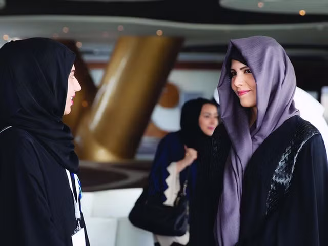 Hàng loạt công chúa bỏ trốn: Hoàng gia Dubai độc tài thế nào? Hang loat cong chua bo tron: Hoang gia Dubai doc tai the nao?