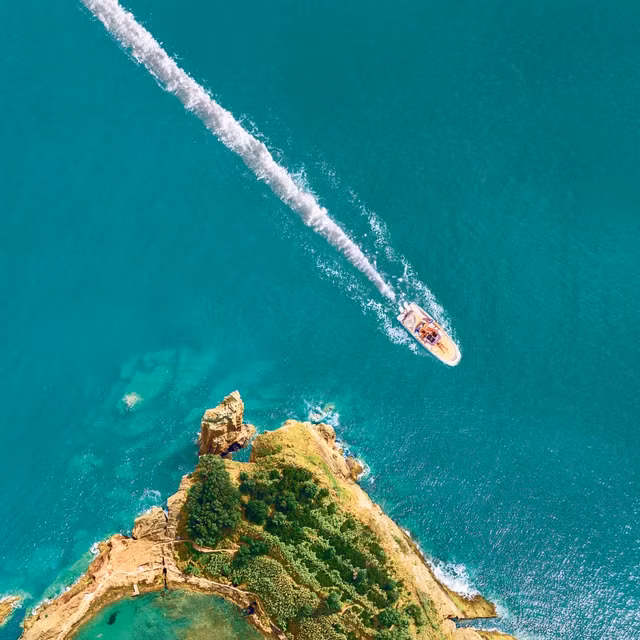 Bi an kien truc giong kim tu thap duoi day bien Bo Dao Nha co nien dai hon 20.000 nam-Hinh-10