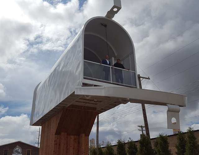 Điều đặc biệt ở thị trấn xác lập nhiều kỷ lục nhất thế giới - Hình 3 Dieu dac biet o thi tran xac lap nhieu ky luc nhat the gioi-Hinh-3