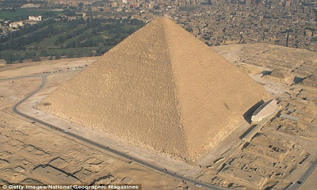 Co gi o can phong tuyet mat trong kim tu thap Giza-Hinh-5