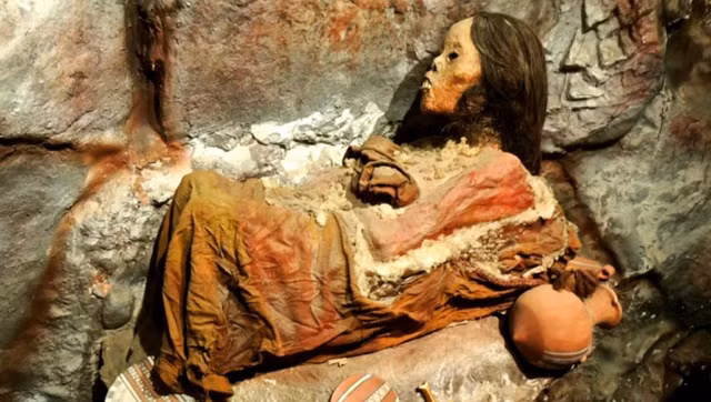 Kinh ngac phat hien xac uop thieu nu Inca 500 tuoi khi tuyet tan