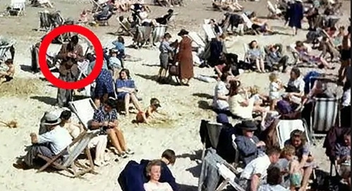 Những chi tiết kỳ lạ là bằng chứng về du hành thời gian? - Hình 9 Nhung chi tiet ky la la bang chung ve du hanh thoi gian?-Hinh-9