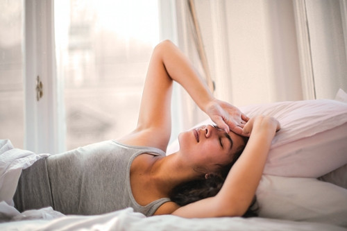 Giảm cân sai cách và thức khuya liên tục, cô gái bị tổn thương nội sọ Giam can sai cach va thuc khuya lien tuc, co gai bi ton thuong noi so