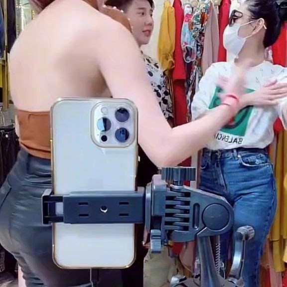 Hotgirl Trang Nemo ra tòa do gây rối trật tự công cộng: Đối diện mức án nào? - Hình 6 Hotgirl Trang Nemo ra toa do gay roi trat tu cong cong: Doi dien muc an nao?-Hinh-6